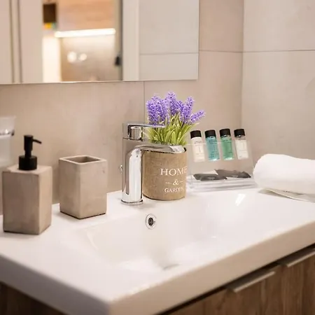 Erato - Newly Renovated With Parking * Chania (Crete)