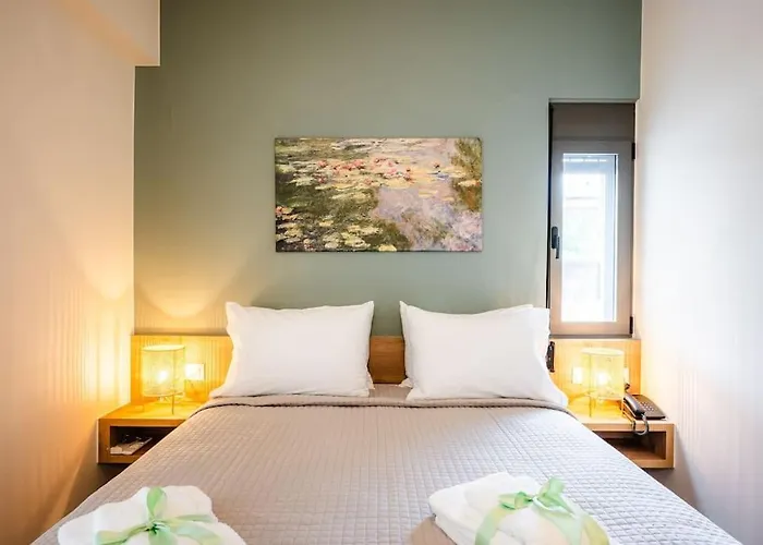 Erato - Newly Renovated With Parking